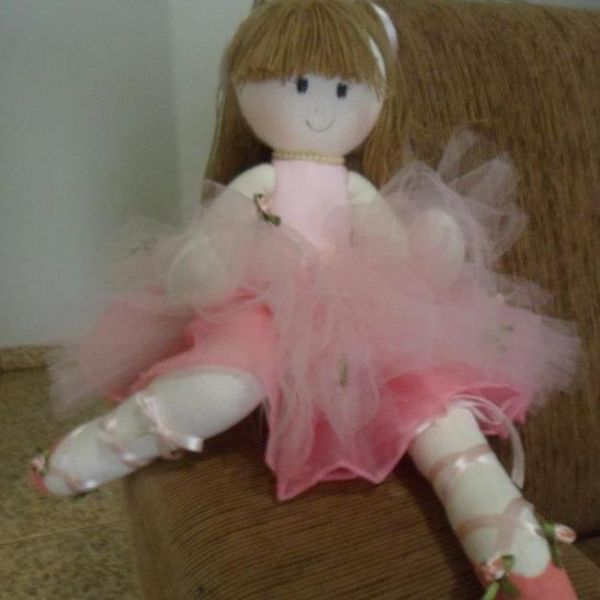 Boneca bailarina de pano